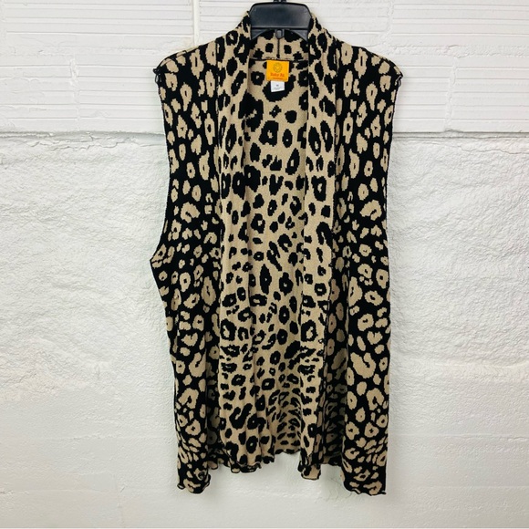 Ruby Rd. Sweaters - Ruby Rd. Black and Tan Animal leopard Print sleeveless open front cardigan SZ 1X